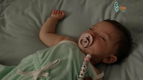 Comomy Traphekje - Traphek Zonder Boren - 75-103cm Veiligheidshek Met Kattendeur - Veiligheidshekje -Hondenhek - Voor Baby's, Kinderen, Hond En Katten - Wit 2 Comomy Traphekje - Traphek Zonder Boren - 75-103cm Veiligheidshek Met Kattendeur - Veiligheidshekje -Hondenhek - Voor Baby's, Kinderen, Hond En Katten - Wit - Afbeelding 2