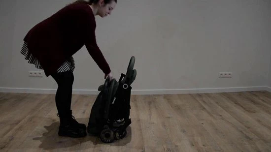 Baninni Automatisch Inklapbare Wandelwagen Vigo Zwart 2 Baninni Automatisch Inklapbare Wandelwagen Vigo Zwart - Afbeelding 2