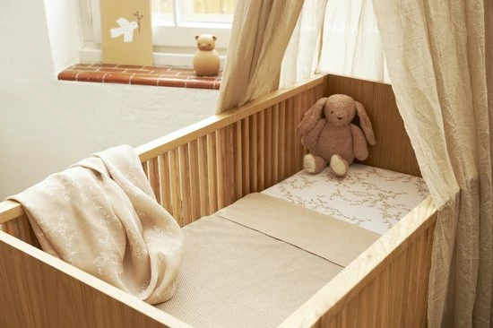 Meyco Branches Hoeslaken Wieg - Sand - 40x80/90cm 3 Meyco Branches Hoeslaken Wieg - Sand - 40x80/90cm - Afbeelding 3