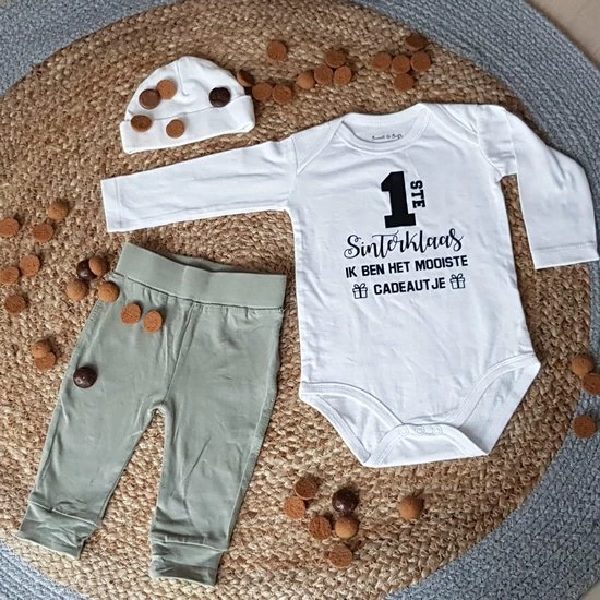 Merkloos Baby Cadeau Sinterklaas Romper - Tekst Mijn Eerste Sint Hulppiet Pietje Hulp Piet Pakje Jongen Meisje 1 Merkloos Baby Cadeau Sinterklaas Romper - Tekst Mijn Eerste Sint Hulppiet Pietje Hulp Piet Pakje Jongen Meisje