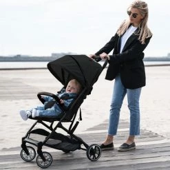 Deryan Rolo Luxe Lichtgewicht Buggy - Zwart -Telano-winkel 550x567 11