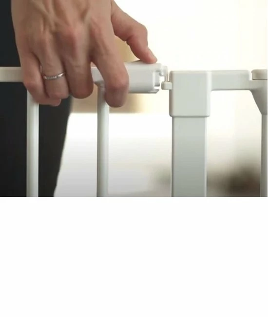 BabyDan Flex Traphekje 2 Deuren, 2x33cm 218cm Wit 7 BabyDan Flex Traphekje 2 Deuren, 2x33cm 218cm Wit - Afbeelding 7