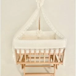 BabyRace Cosleeper - Houten Schommelwiegje - Inclusief Wiegbekleding En Hemeltje -Telano-winkel 550x654