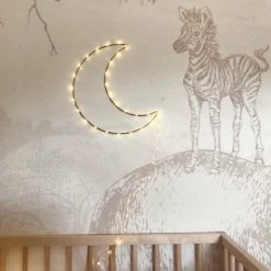 Life Fashion - Maanlamp Led - Brons - 32 Cm - 100 Led - Metaal - Wandlamp - Sfeerlamp - Kerstverlichting - Kerstlampje - Batterij - Maanlampje - Maan Lamp -Telano-winkel 550x732 2