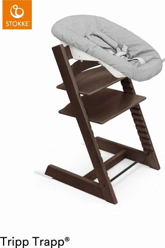 Stokke® Kinderstoel Tripp Trapp® Walnut Brown Met Gratis Newbornset 1 Stokke® Kinderstoel Tripp Trapp® Walnut Brown Met Gratis Newbornset