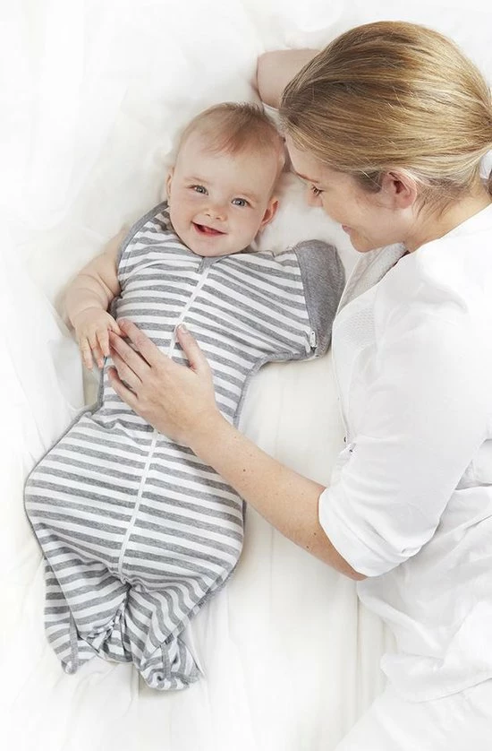 Love To Dream Babyslaapzak Swaddle Up - Inbakeren Afbouwen - Baby 4-6 Maanden - 6-8.5 Kg - All Season - Grijs 4 Love To Dream Babyslaapzak Swaddle Up - Inbakeren Afbouwen - Baby 4-6 Maanden - 6-8.5 Kg - All Season - Grijs - Afbeelding 4